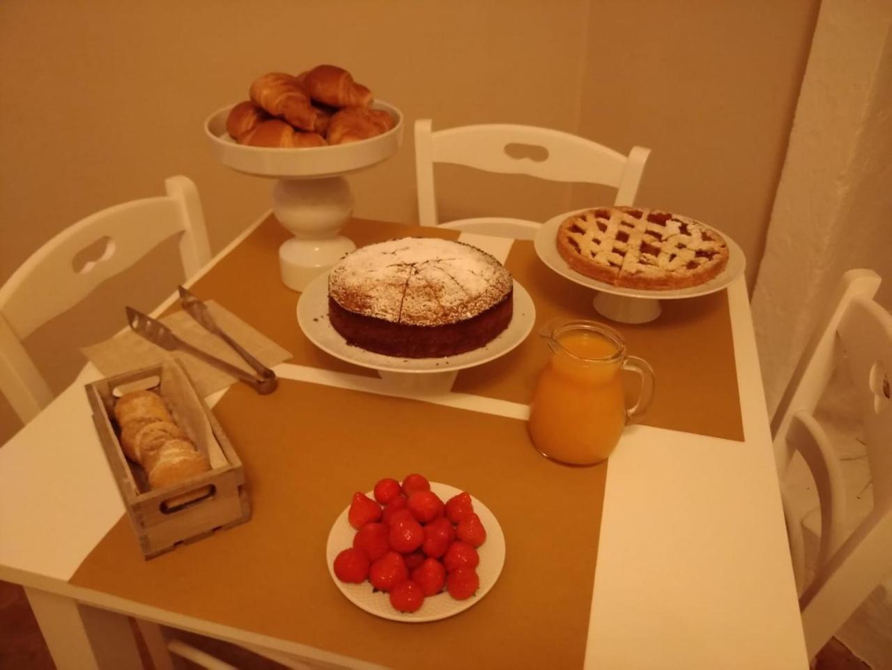 700Enolocanda Santa Giuletta 外观 照片